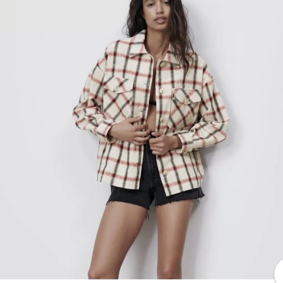 Zara white red and black oversized Plaid jacket size medium women's - Picture 1 of 4